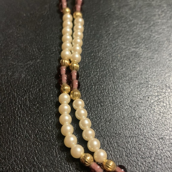 30 in of pearl & purple beads … long strand 💜💜💜 - Picture 3 of 5